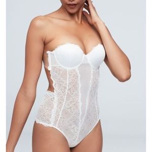 NWT David's Bridal Lace Backless Strapless White Bodysuit Size L